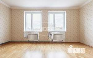 3-к квартира, вторичка, 107м2, 3/4 этаж