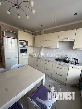 2-к квартира, вторичка, 63м2, 7/8 этаж