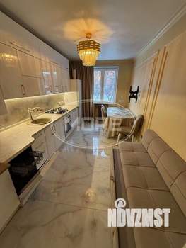 2-к квартира, вторичка, 62м2, 1/3 этаж