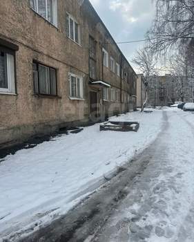 4-к квартира, вторичка, 103м2, 2/2 этаж