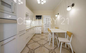 2-к квартира, вторичка, 70м2, 7/10 этаж