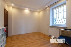 3-к квартира, вторичка, 57м2, 1/2 этаж