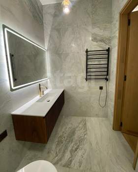 2-к квартира, вторичка, 60м2, 1/4 этаж