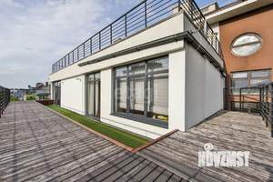 2-к квартира, вторичка, 139м2, 7/8 этаж