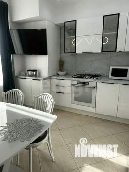 2-к квартира, вторичка, 60м2, 1/9 этаж