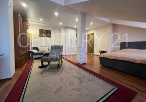 3-к квартира, вторичка, 84м2, 4/4 этаж