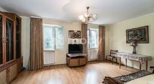 2-к квартира, вторичка, 68м2, 1/3 этаж