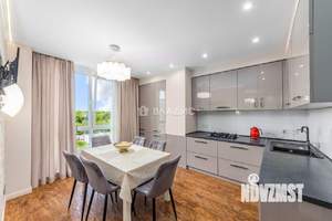 3-к квартира, вторичка, 100м2, 8/12 этаж
