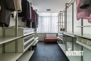 3-к квартира, вторичка, 140м2, 4/7 этаж