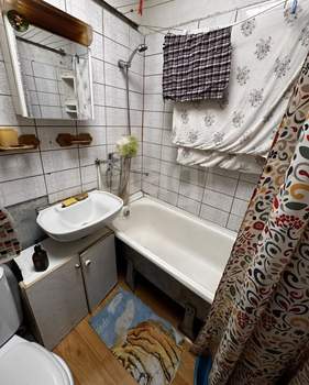 2-к квартира, вторичка, 38м2, 3/3 этаж