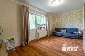 2-к квартира, вторичка, 64м2, 3/3 этаж