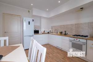 2-к квартира, вторичка, 62м2, 8/10 этаж