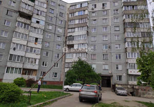 4-к квартира, вторичка, 82м2, 1/9 этаж