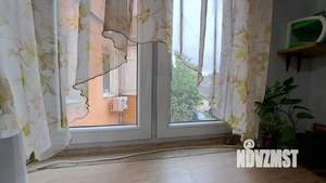 3-к квартира, вторичка, 100м2, 2/4 этаж