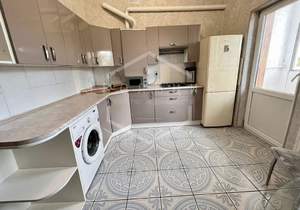2-к квартира, вторичка, 53м2, 1/3 этаж