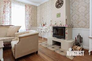 4-к квартира, вторичка, 182м2, 1/4 этаж
