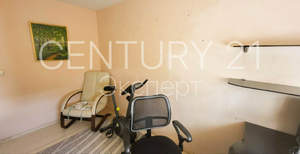 2-к квартира, вторичка, 52м2, 2/2 этаж