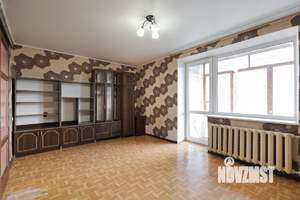 3-к квартира, вторичка, 65м2, 6/9 этаж