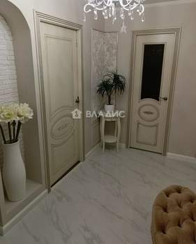 3-к квартира, вторичка, 106м2, 2/5 этаж