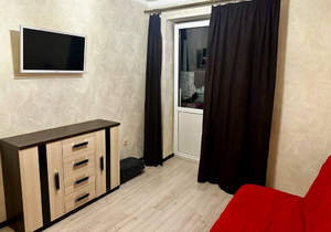 3-к квартира, вторичка, 82м2, 1/10 этаж