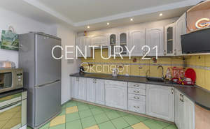 3-к квартира, вторичка, 102м2, 1/2 этаж