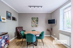 2-к квартира, вторичка, 73м2, 1/4 этаж