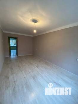 2-к квартира, вторичка, 45м2, 1/4 этаж