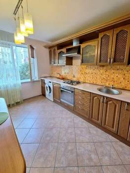 3-к квартира, вторичка, 82м2, 1/5 этаж