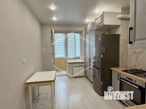 2-к квартира, вторичка, 61м2, 1/10 этаж