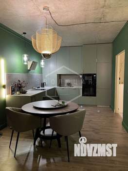 2-к квартира, вторичка, 65м2, 1/4 этаж