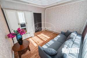 3-к квартира, вторичка, 72м2, 2/4 этаж