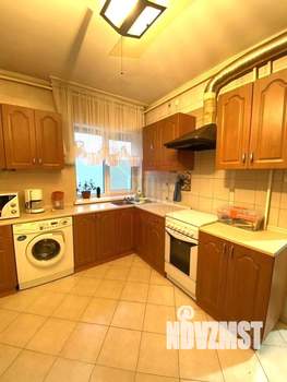 2-к квартира, вторичка, 39м2, 1/4 этаж