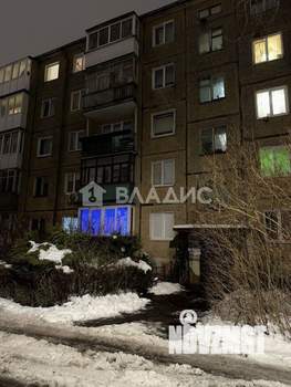 2-к квартира, вторичка, 44м2, 1/5 этаж