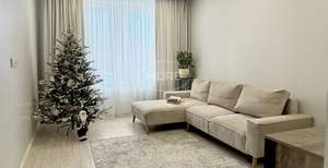 2-к квартира, вторичка, 60м2, 1/4 этаж