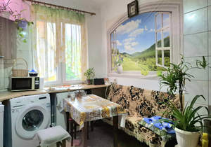 3-к квартира, вторичка, 100м2, 2/3 этаж