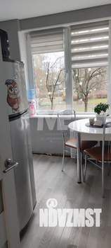 2-к квартира, вторичка, 52м2, 1/4 этаж