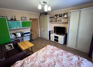2-к квартира, вторичка, 67м2, 1/10 этаж