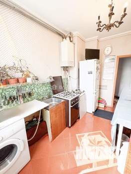 3-к квартира, вторичка, 93м2, 4/4 этаж