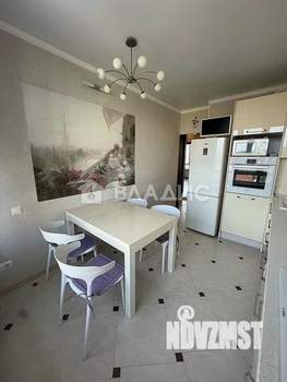 2-к квартира, вторичка, 63м2, 7/8 этаж