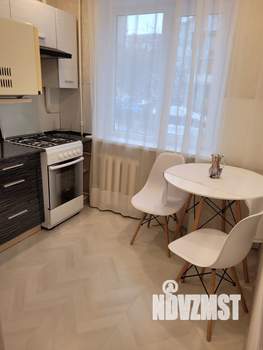 2-к квартира, вторичка, 44м2, 1/5 этаж