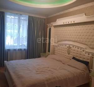 3-к квартира, вторичка, 143м2, 1/4 этаж