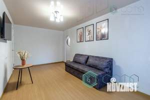 2-к квартира, вторичка, 42м2, 1/5 этаж