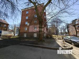 2-к квартира, вторичка, 37м2, 1/4 этаж