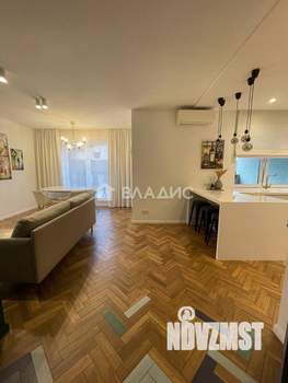 5-к квартира, вторичка, 181м2, 2/2 этаж