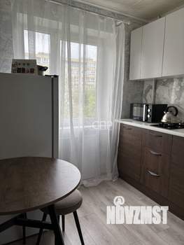 2-к квартира, вторичка, 43м2, 4/5 этаж