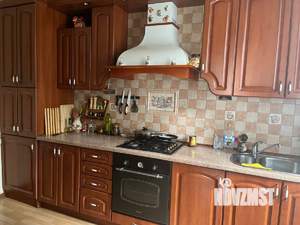 4-к квартира, вторичка, 202м2, 4/4 этаж