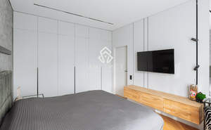 3-к квартира, вторичка, 97м2, 1/5 этаж
