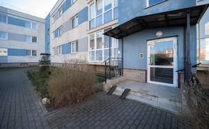 2-к квартира, вторичка, 58м2, 1/3 этаж