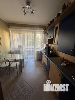 2-к квартира, вторичка, 60м2, 1/3 этаж