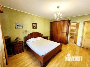 3-к квартира, вторичка, 140м2, 2/4 этаж